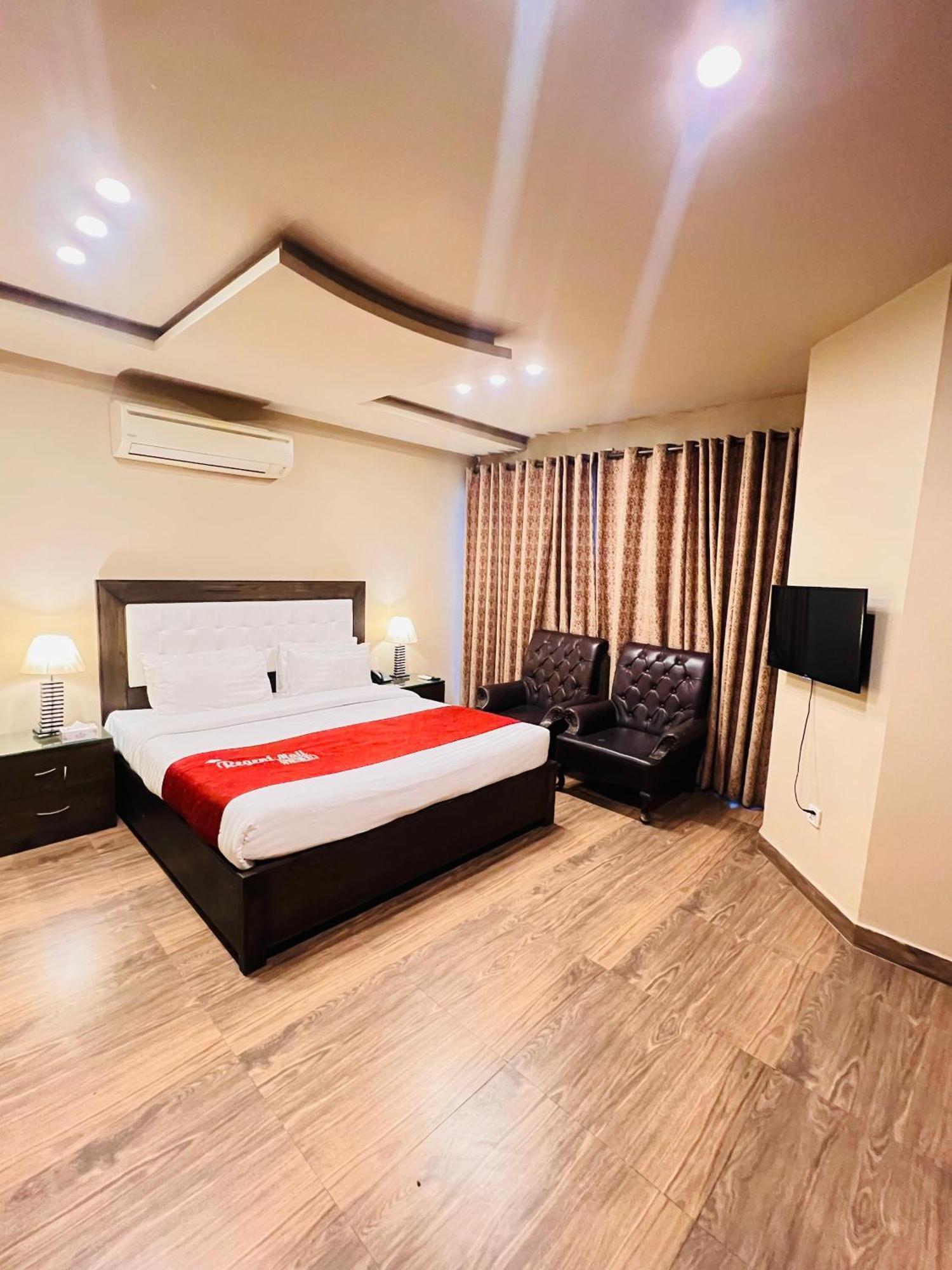 Grand Regent Hotel And Suites Faisalabad Exterior photo